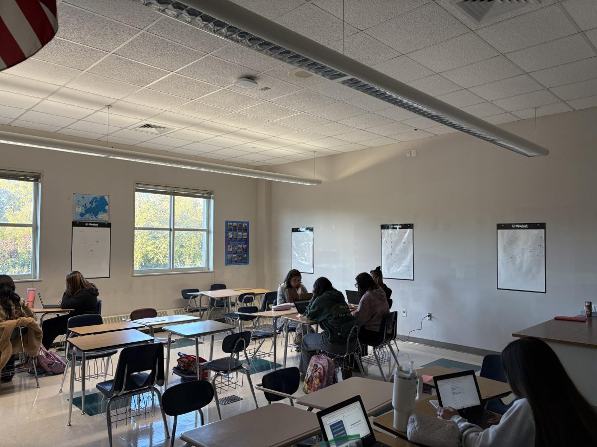 A First Look at Teaching: EHHS Launches “Introduction to Education” Course